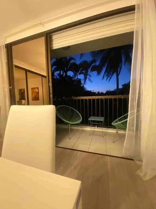 Apartment Appart Spacieux Avec Citerne A Eau Et Acces Direct A La Plage Le Gosier  Guadeloupe